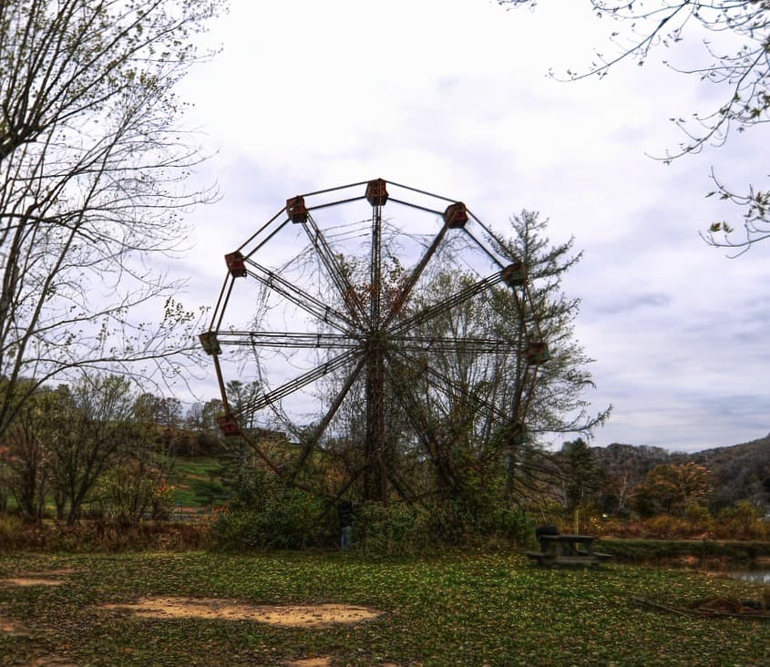 Lake Shawnee Amusement Park